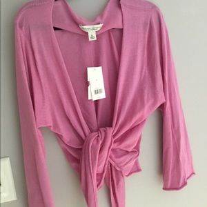 Light weight sweater